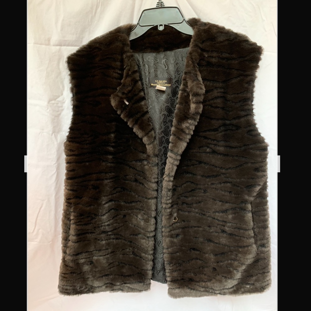 H.R.Eybi Artfur Faux Fur Vest Women’s Size L